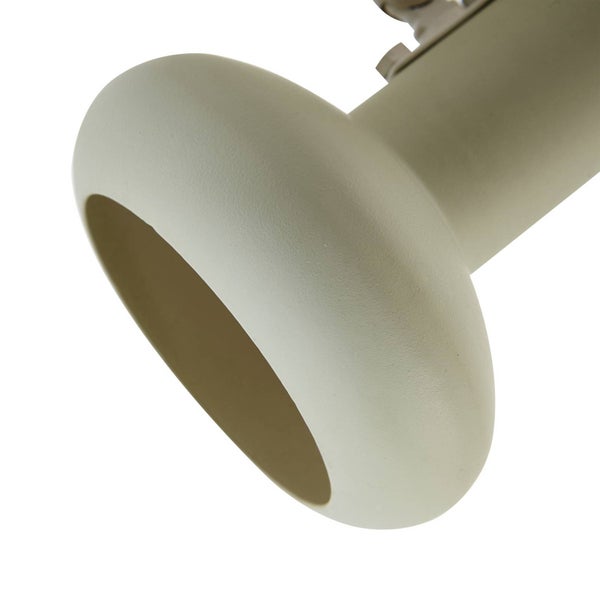 Detailaufnahme einer einzelnen Deckenleuchte