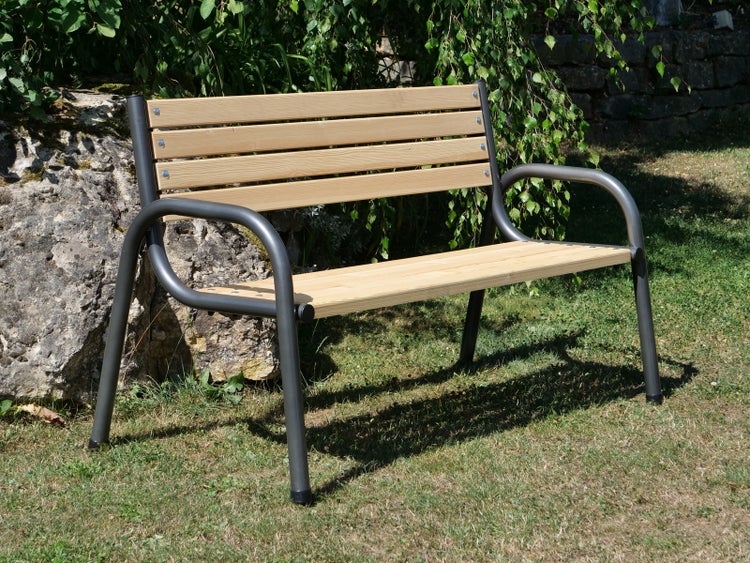 Sungörl Gartenbank Bayreuth Wetterfeste Holzbank mit Stahlgestell 147x69x86cm Parkbank Gartenmöbel