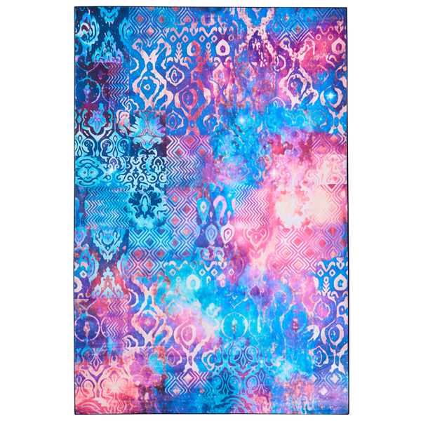 Rechteckiger Teppich mit Patchwork-Muster aus orientalischen Ornamenten und bunten Farbeffekten.