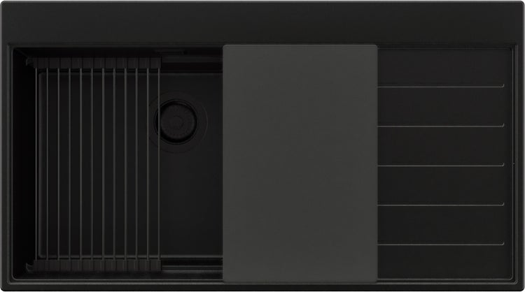 Spülbecken mit Abtropfgestell und Schneidebrett