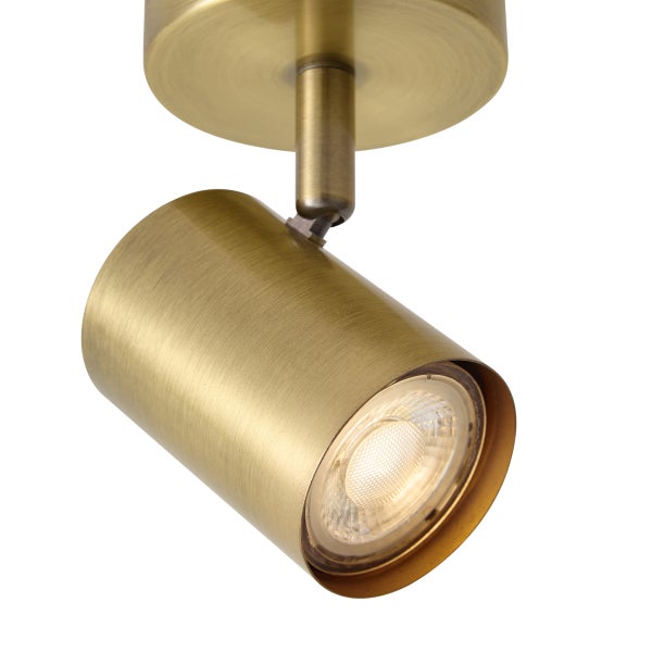 Ein einzelner schwenkbarer Deckenstrahler aus Metall mit LED Leuchtmittel zur gezielten Beleuchtung in Innenraumen.