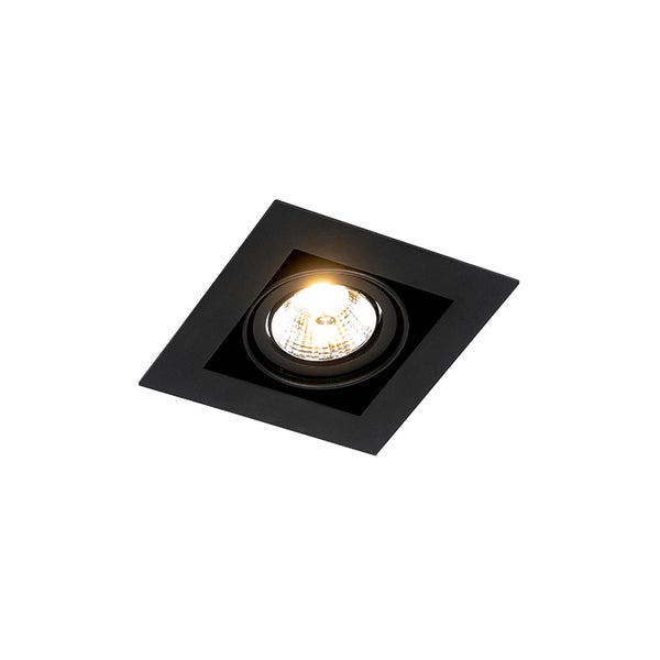 Quadratischer Einbaustrahler in Schwarz mit eingeschaltetem Leuchtmittel.