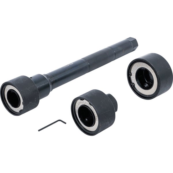 Werkzeugsatz in blauem Werkzeugkoffer mit Drehmomentschlüssel