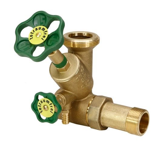 Freistromventil aus Messing mit zwei grünen Handrädern und Entleerungsventil für Sanitärinstallationen.