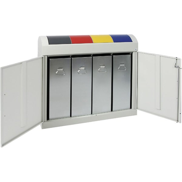 Dattelpalmen in Töpfen in einem Gewächshaus