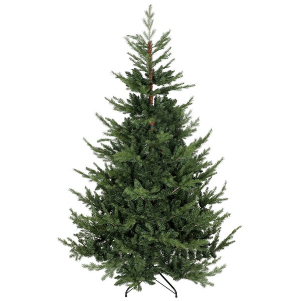 Künstlicher Weihnachtsbaum mit naturgetreuen Nadeln und stabiler Metallständerkonstruktion