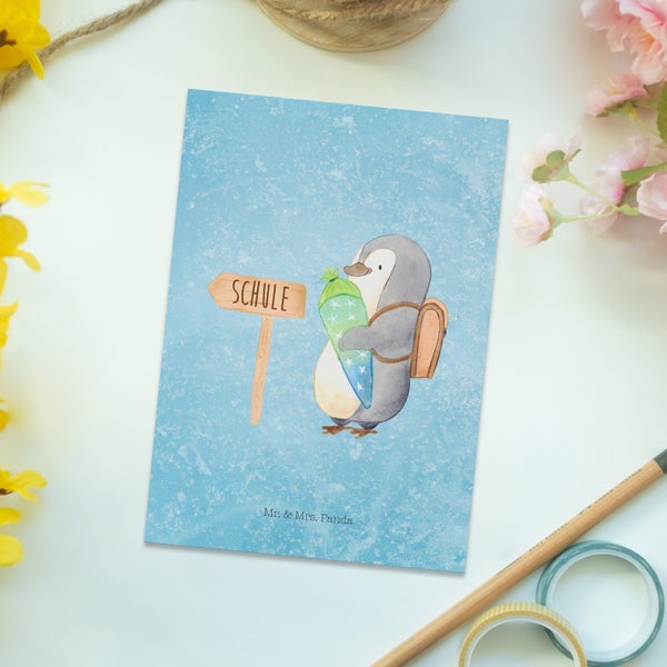 Mr. & Mrs. Panda Postkarte Pinguin Schultüte - Eisblau