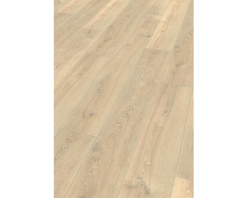 Holzstrukturierter Laminatboden