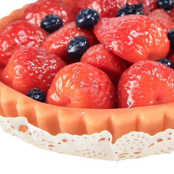 Erdbeerkuchen mit Blaubeeren