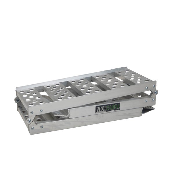 Zusammengeklappte Aluminium-Auffahrrampe von TRUTZ HOLM