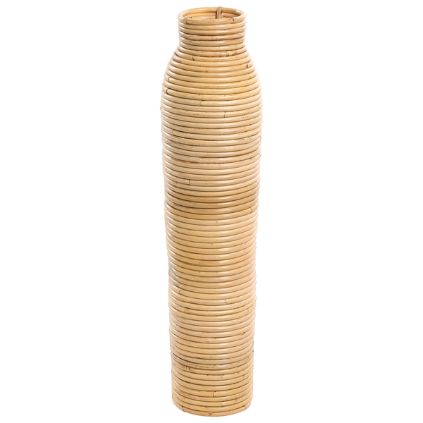Hohe, zylindrische Vase aus hellbraunem Rattan mit horizontaler Rippenstruktur.