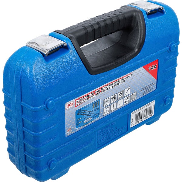 Reinigungsset im blauen Werkzeugkoffer