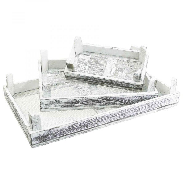 Set aus drei Holzkisten mit Drahtboden