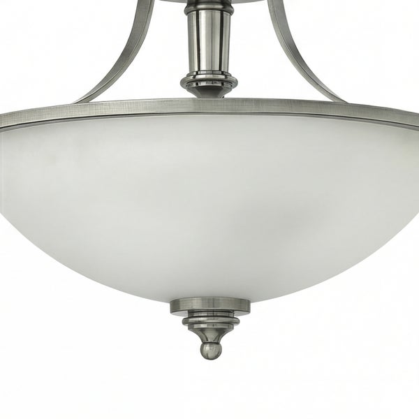 Deckenleuchte mit Glasschirm