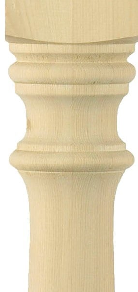 Gedrechseltes Tischbein aus unbehandeltem Massivholz mit dekorativem Profil im oberen Bereich.