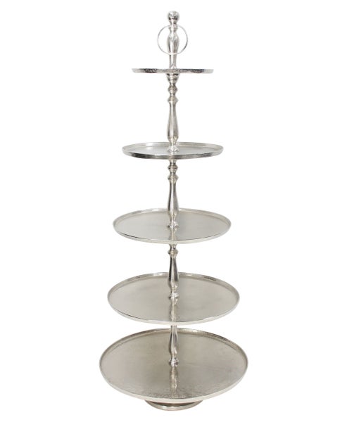 Fünfstöckige Etagere aus Metall in dekorativem Design zum Servieren von Speisen.