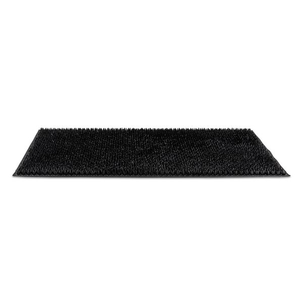 Schwarze Kunstrasen-Fußmatte aus Kunststoff mit Noppenstruktur.
