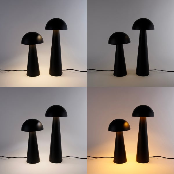 Zwei schwarze Tischlampen in Pilzform in zwei Größen, dargestellt im eingeschalteten Zustand mit warmem und kaltem Licht sowie ausgeschaltet.