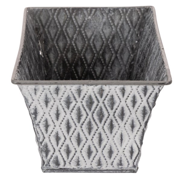 Quadratischer Pflanztopf aus Metall mit einem Relief aus Rauten.
