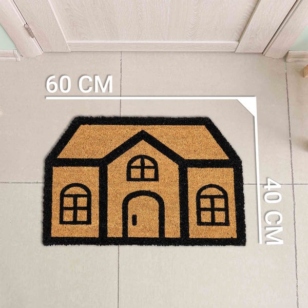 Fußmatte aus Kokosfaser in Hausform mit den Maßen 60 cm x 40 cm.