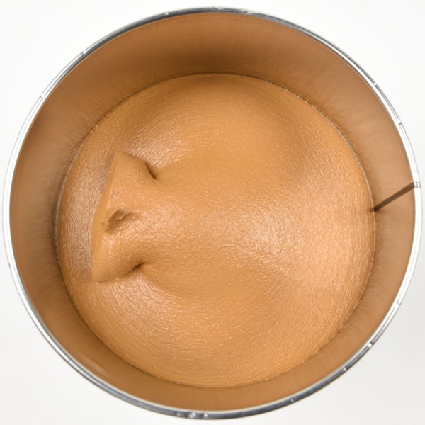 Farbe in Metalleimer, Vogelperspektive