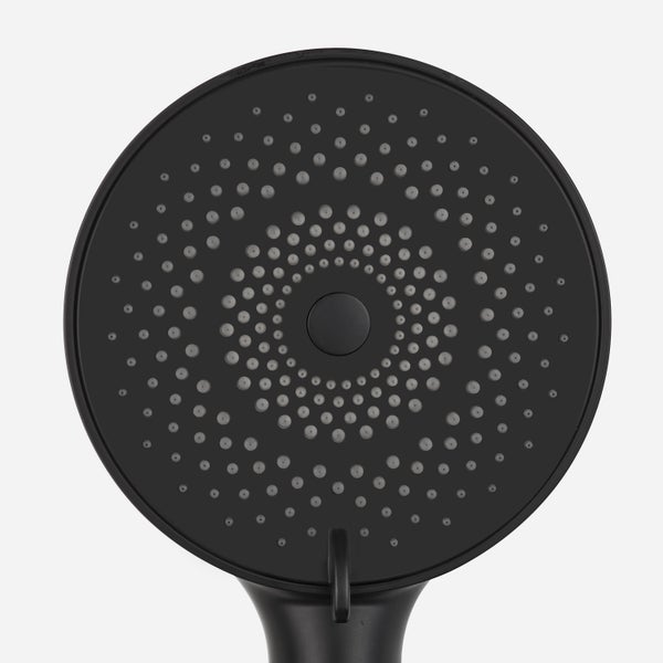 Handbrause mit rundem Sprühkopf und Düsen in Schwarz matt.