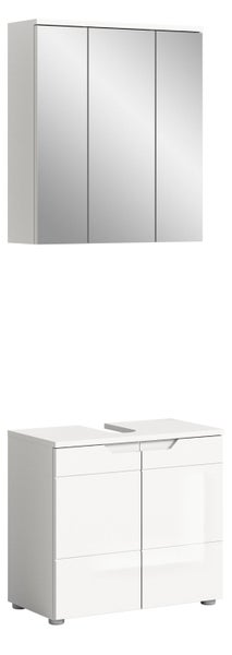 Badezimmermöbel Set bestehend aus einem dreitürigen Spiegelschrank und einem zweitürigen Waschbeckenunterschrank in Weiß.