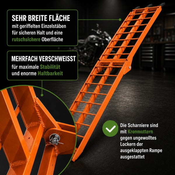 Klappbare Auffahrrampe aus Metall mit breiter, rutschhemmender Oberfläche, stabilen Schweißnähten und gesicherten Scharnieren mit Kronmuttern.