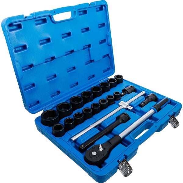 Steckschlüsselsatz in einem blauen Kunststoffkoffer