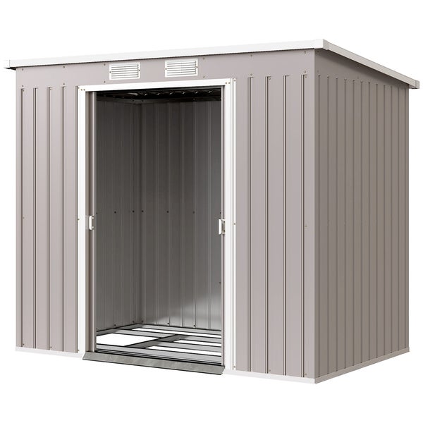 Graues Gerätehaus aus Metall mit geöffneter Doppelschiebetür, Pultdach, Bodenrahmen und Belüftungsschlitzen.