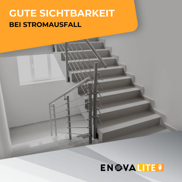 Treppenhaus mit Treppe und Geländer für gute Sichtbarkeit bei Stromausfall