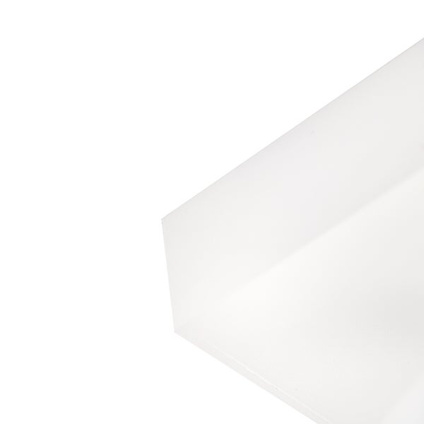 Detailansicht einer weißen Deckenleuchte