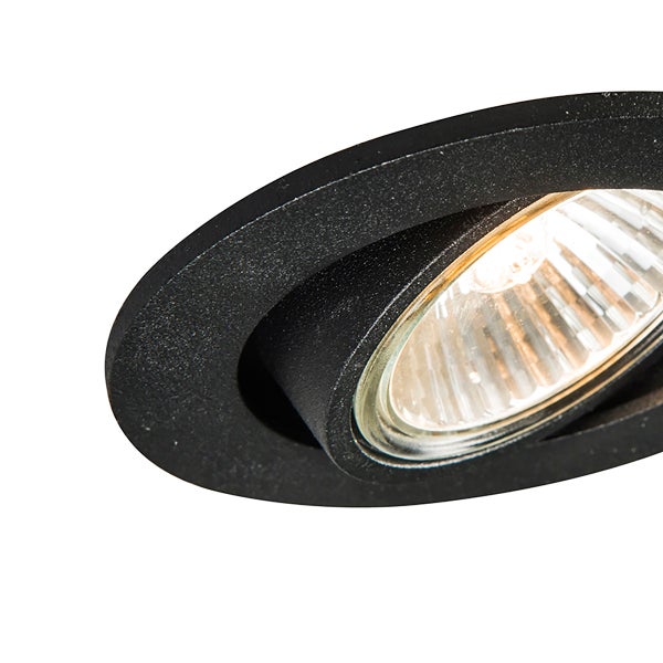 Runder Einbaustrahler mit schwenkbarem Innenring und eingesetztem Leuchtmittel.