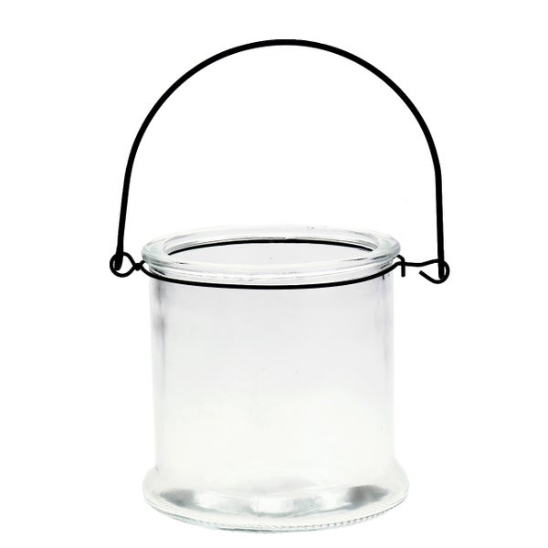 Windlicht aus klarem Glas mit schwarzem Metallgriff.