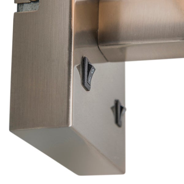 Detailaufnahme einer Leuchte mit Schalter