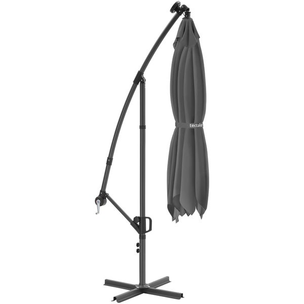Geschlossener Ampelschirm von tectake in Grau mit schwarzem Metallgestell, Handkurbel und Kreuzfuß.