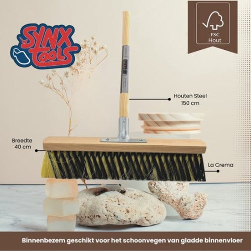 Synx Tools Kehrbesen mit Holzstiel, 40 cm breit, geeignet zum Kehren von glatten Innenböden, FSC Holz Siegel