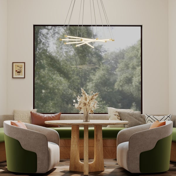 Moderne Pendelleuchte mit kreuzförmig angeordneten LED-Lichtstäben an dünnen Drahtseilen, goldfarbenem Baldachin und Endkappen.