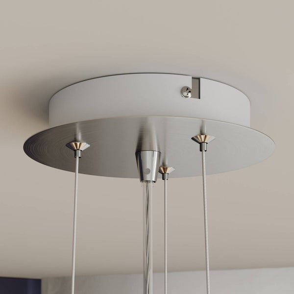 Deckenbaldachin für Pendelleuchte aus gebürstetem Metall mit mehreren Kabelauslässen.