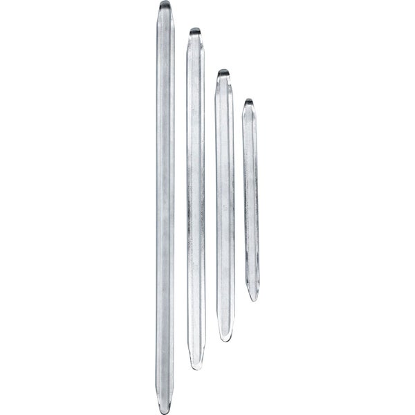 Vier Reifenheber aus Metall in verschiedenen Größen