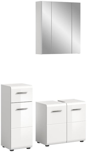Weißes Badezimmermöbel Set mit dreitürigem Spiegelschrank, hohem Beistellschrank mit Schubladen und Waschbeckenunterschrank.