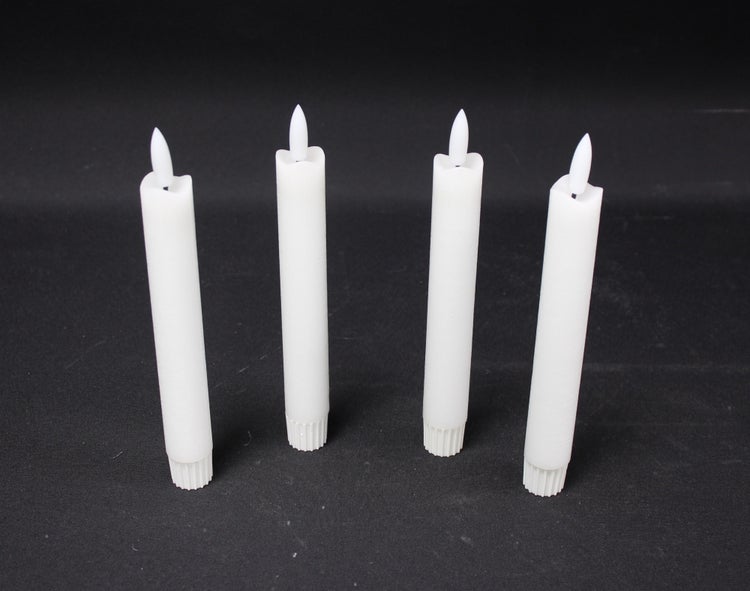 Vier LED-Kerzen