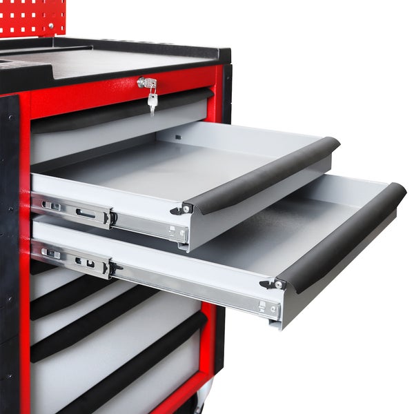 Vergleich von zwei Elektrokaminen OMC 500 und OMC 600 mit Dekoholz und Flammeneffekt