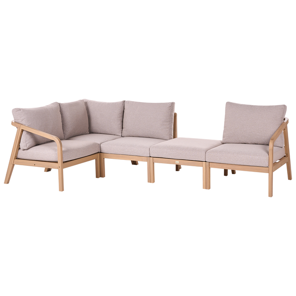 Modulares Loungesofa aus Holz mit hellen Polsterauflagen für den Außenbereich