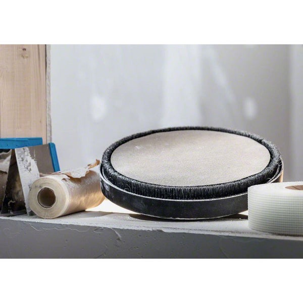 Tapetenandrückroller mit Werkzeugen