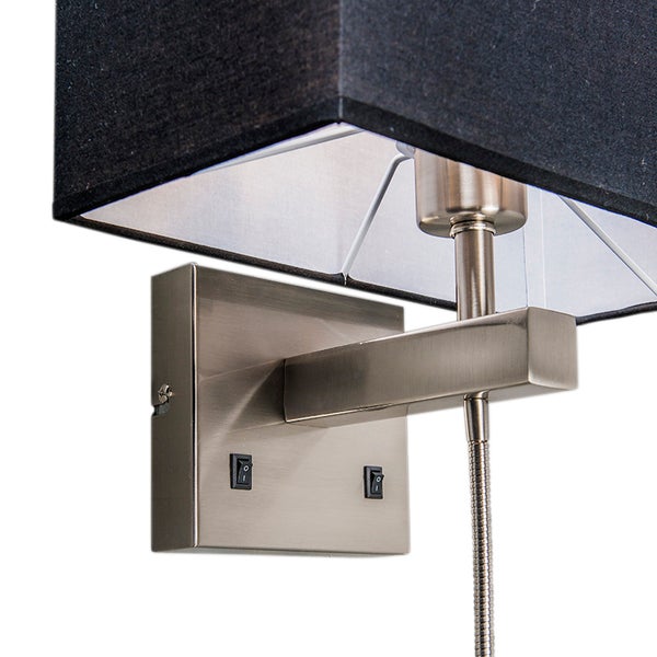 Wandleuchte mit Leselampe und Schalter