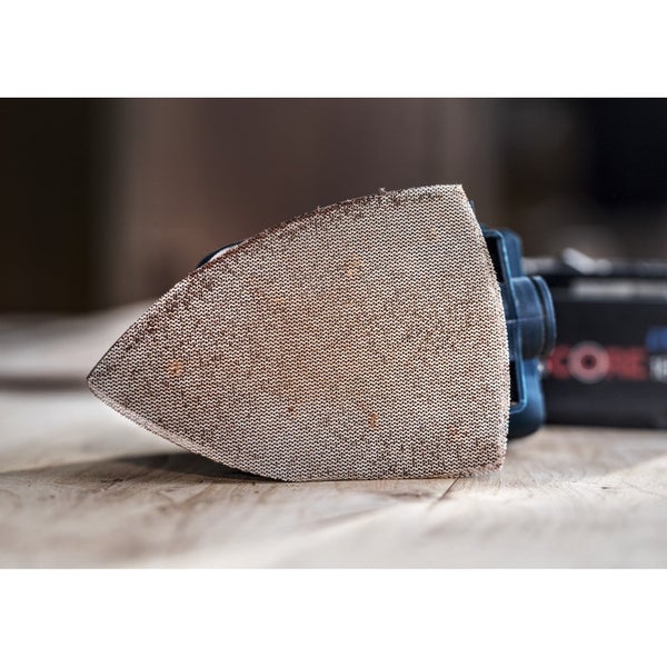 Dreieckiges Schleifpapier für einen Schleifer