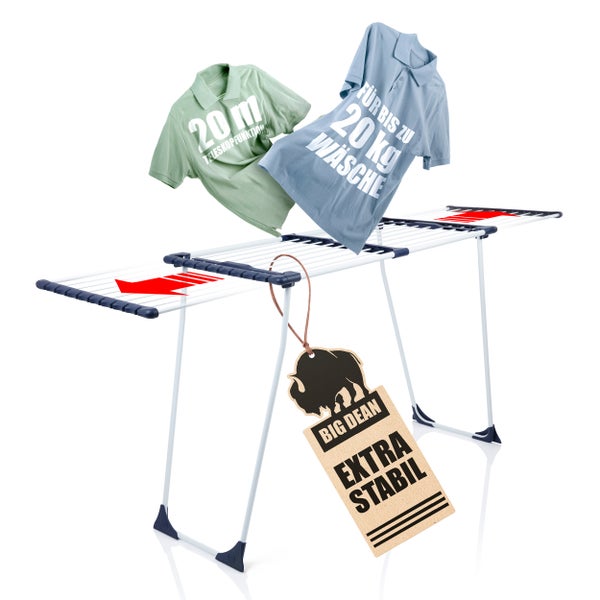 Wäscheständer mit zwei T-Shirts und Big Dean Logo-Anhänger.