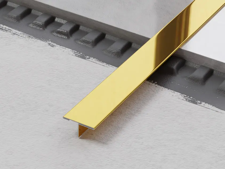 T-Profil aus Metall zur Bodenverlegung