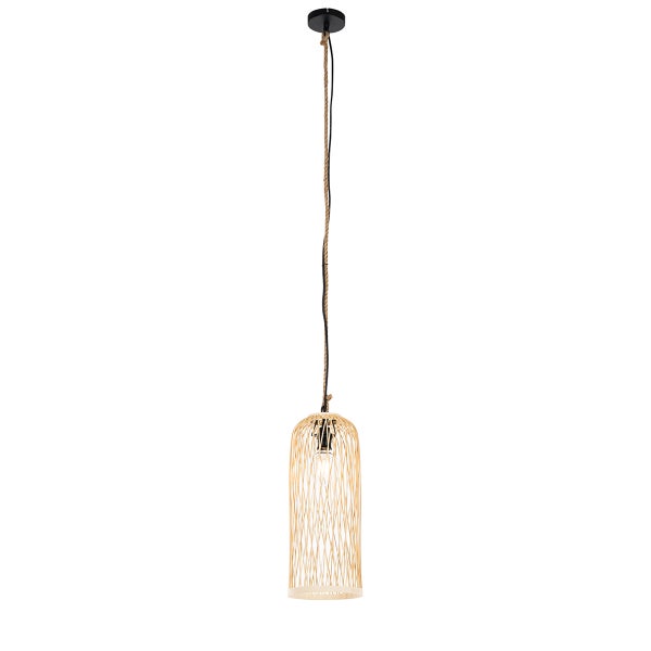 Pendelleuchte mit zylindrischem Schirm aus Bambusgeflecht und Seilaufhängung.